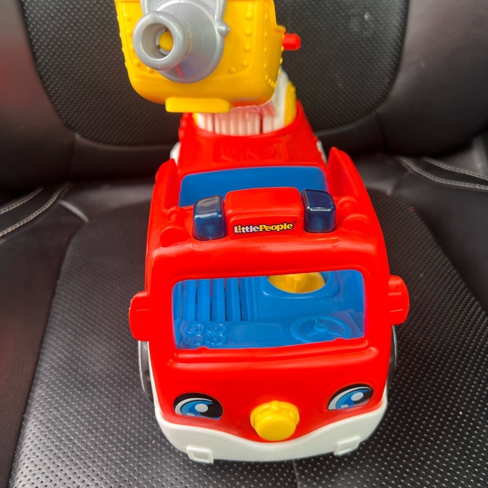 Little people Fire truck - Picture 2 of 3
